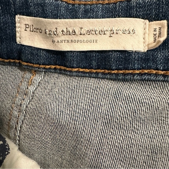 Pilcro Classic Blue Women's Jeans - Picture 6 of 9